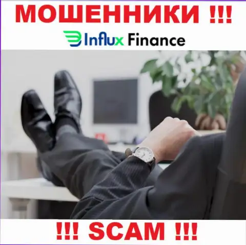 На сайте InFluxFinance не указаны их руководящие лица - мошенники без всяких последствий сливают вложенные денежные средства